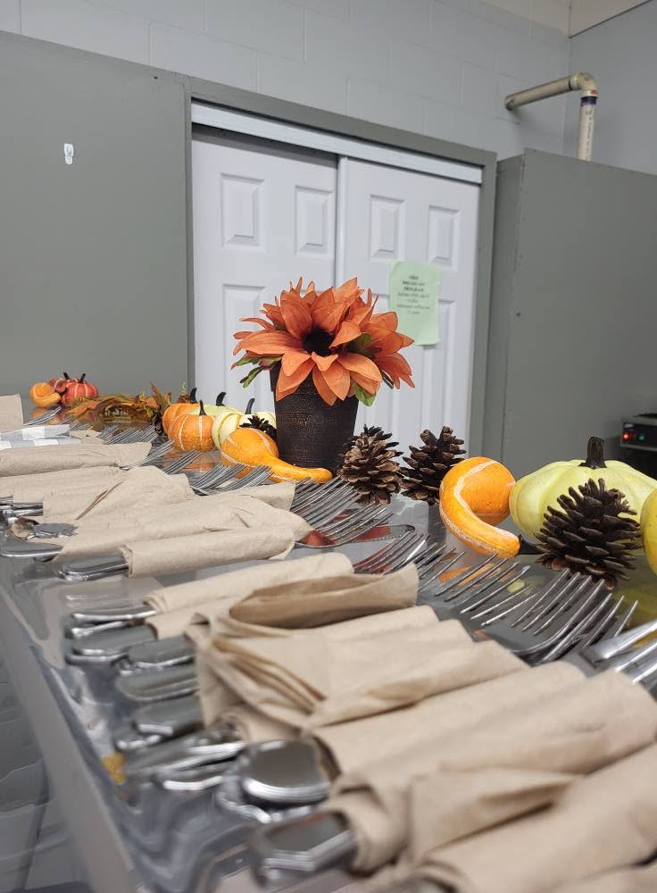 Thanksgiving theme cutlery station